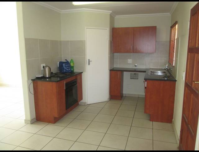 3 BEDROOM SIMPLEX RENTED IN EQUESTRIA